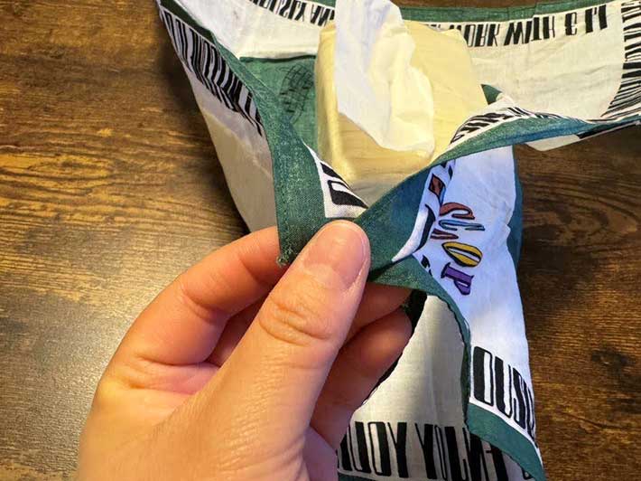 大量のいらないハンカチ活用法！薄手＆タオルハンカチの縫わない簡単リメイクも紹介出張買取サービス 買いクル