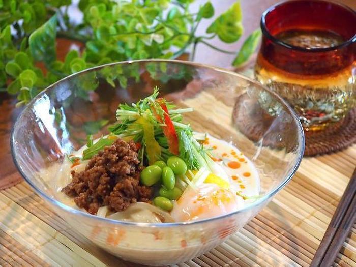 薬味たっぷり！冷やしきつねうどん