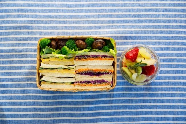 お弁当 お花見サンドイッチ弁当。と まだまだ桜。 : よめ膳 ＠YOMEカフェ Powered by ライブドアブログ