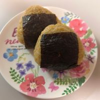 某コンビニ風！麺つゆが隠し味の美味しい和風ツナマヨおにぎり – にぎりっ娘。の公式サイト