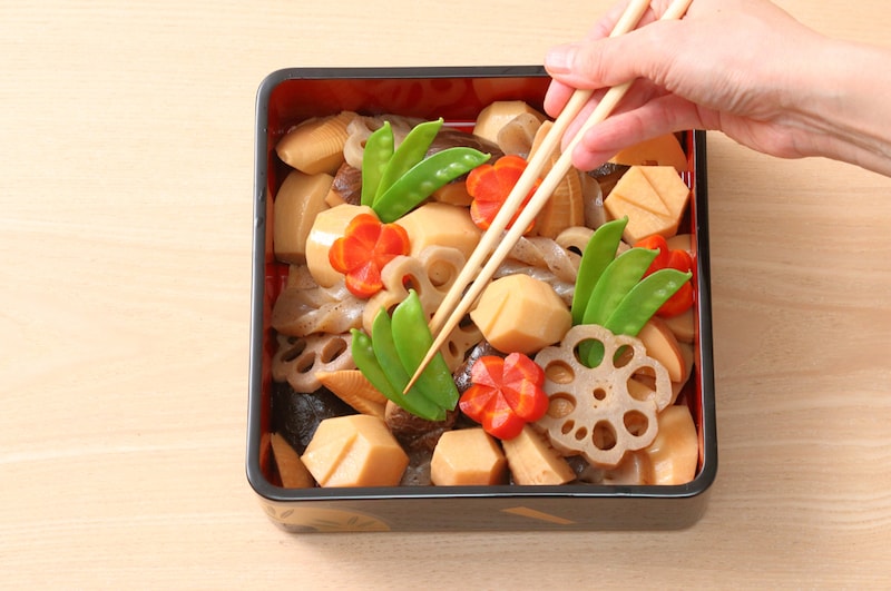 一人一段重」は800円 税別 で完成！『100円おせち』12月25日 金 発売！ローソン公式サイト