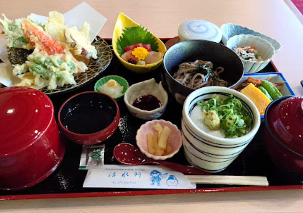 姫路城隣接の好古園内にある食事処「レストラン活水軒」グッチジャパンの京都最新グルメ