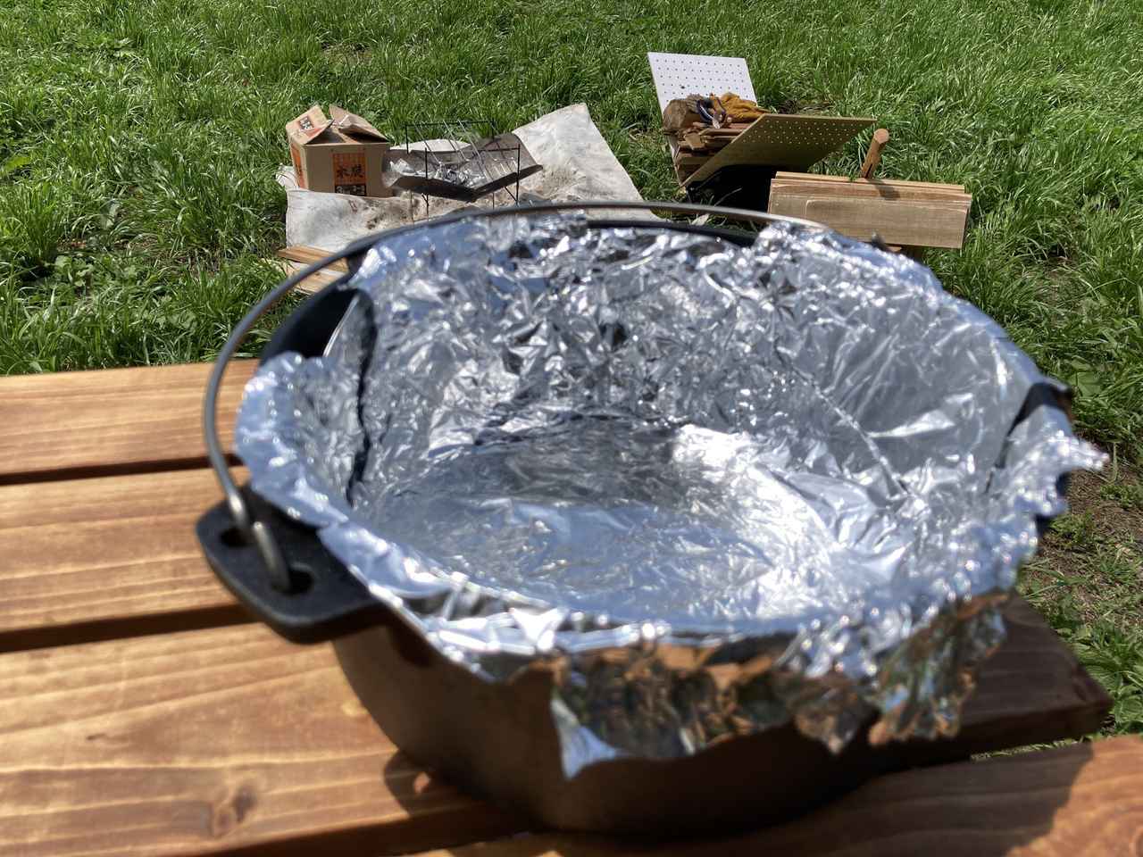 ダッチオーブンで作るローストチキンの絶品レシピ！簡単な方法で解説！ 3ページ目- ハピキャンキャンプ・アウトドア情報メディア