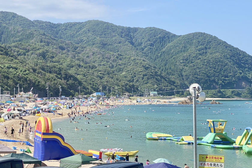 子供とお出かけ『水晶浜海水浴場』福井県・海水浴営業時間・駐車場・アクセス方法は? - 名古屋発こどもの遊び場