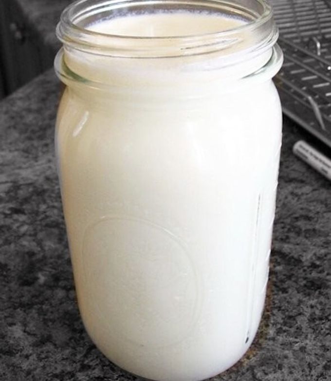 バターミルクパウダーとは?スキムミルク 脱脂粉乳 との違いは?富澤商店 Column