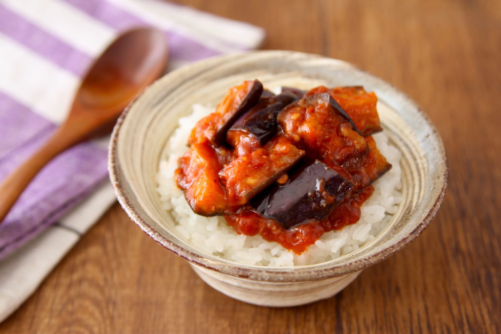 茄子と鶏むね肉のケチャップオイスター炒め