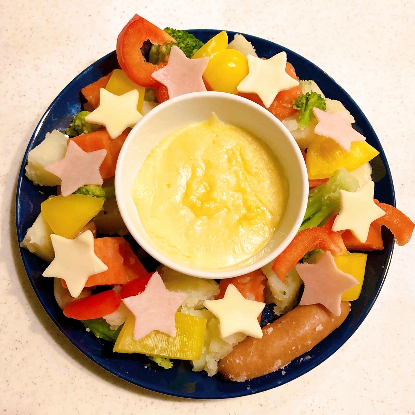 池袋でチーズフォンデュ食べ放題！ 「the life table」はサラダバー付ランチが1000円台でおすすめ - LIVE JAPAN日本の旅行・観光・体験ガイド