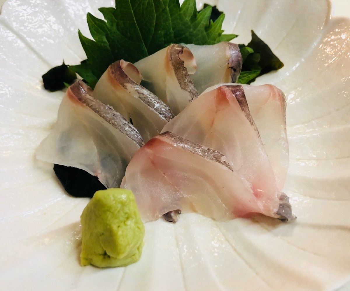 旨魚料理 マゾイの皮湯引きポン酢: まるかつ水産 ～旬の旨い魚を自前調達～