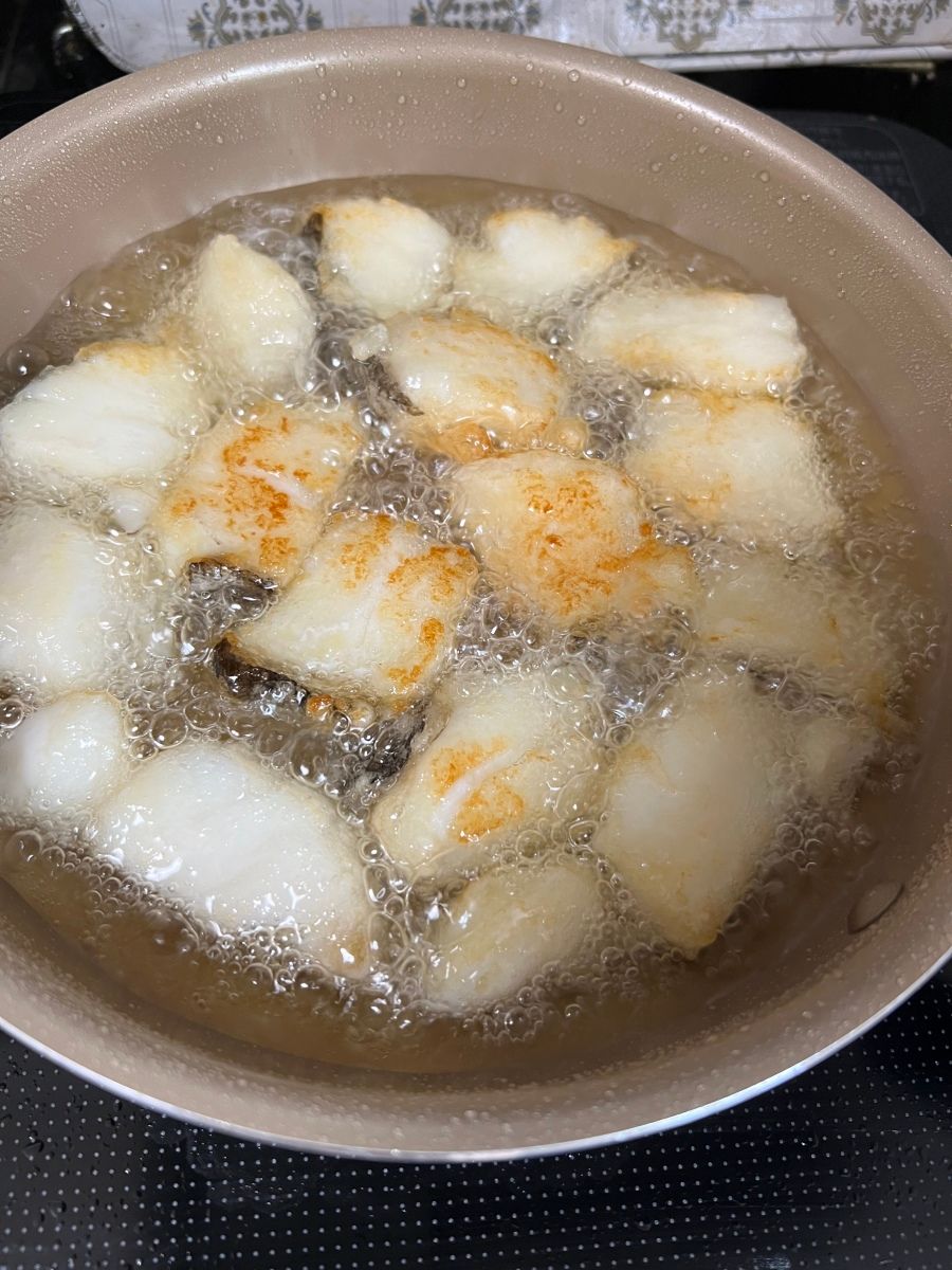 DAIGOも台所 レンジで鮭の甘酢ダレの作り方。山本ゆりさんの簡単レシピ。凛とした暮らし〜凛々と