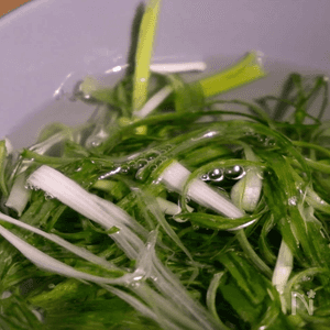 大同電鍋でイシモチの清蒸魚 チンジャンユーすけ氏の備忘録