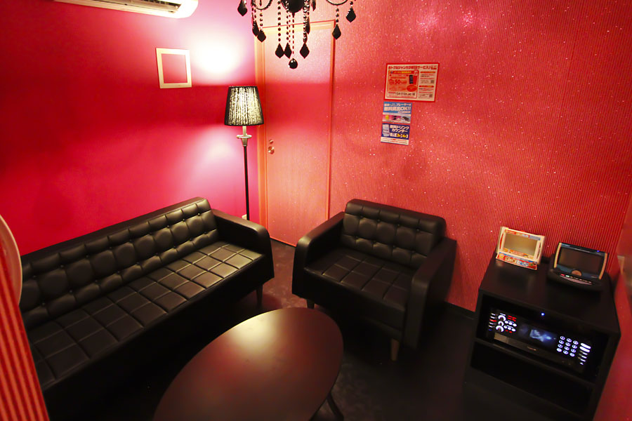 推し活におすすめのカラオケ店11選！魅力やお部屋の選び方まで解説推し活コラムセブンネットショッピング