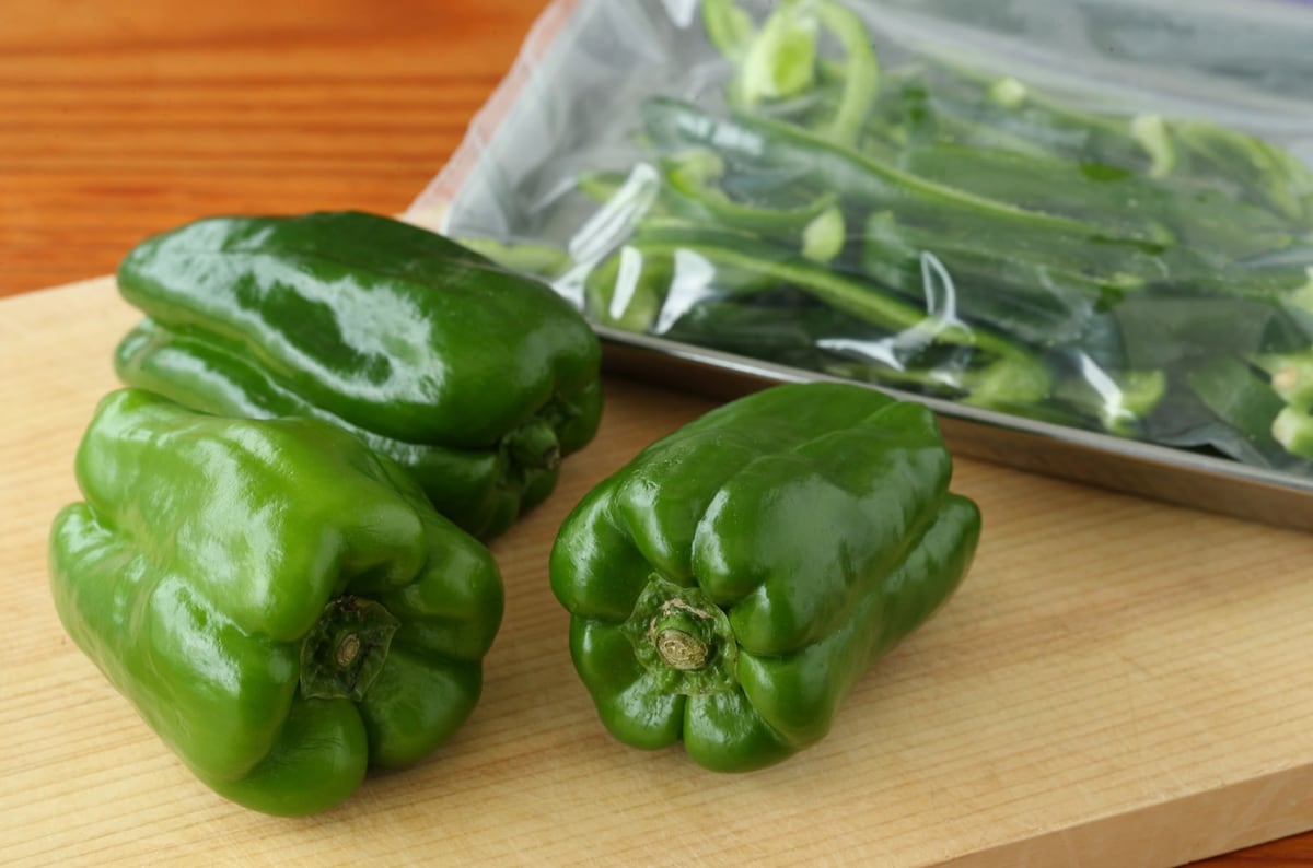 ピーマンの保存方法保存手順と冷凍保存したピーマンの使い方を解説ふるなび公式ブログ ふるさと納税DISCOVERY