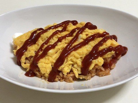 チキンのシンプルオムライス