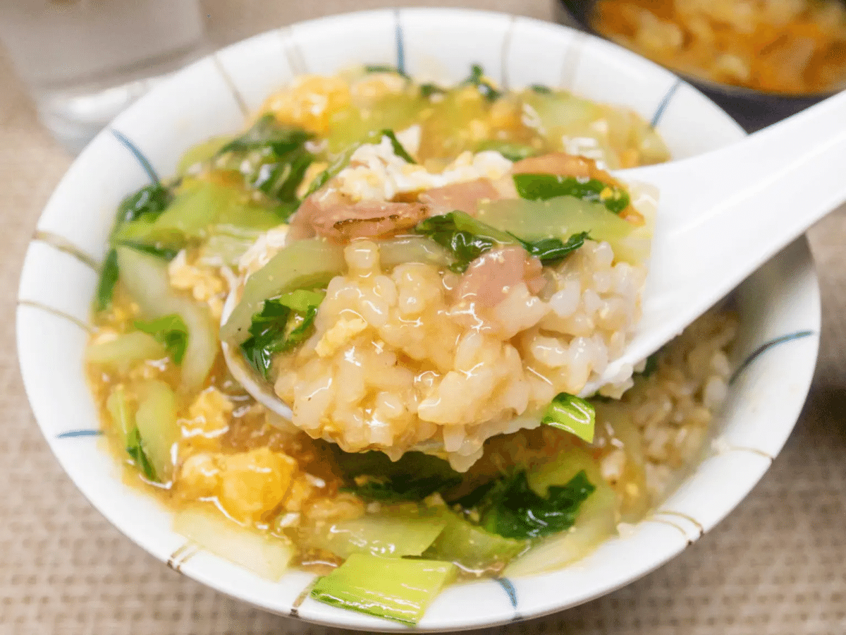 2023年版「スコールパイン」メロンっぽい色でも味はガチ旨のパイナップルホワイトソーダ！ - ソフトドリンクの鉄人