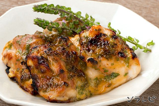 簡単ヘルシー 大葉の風味を楽しむ『鶏むね肉焼き』のレシピ！驚くほど鶏むね肉が柔らかくなる方法ご紹介！-How to make GrilledPerilla Chicken- 料理研究家ゆかり