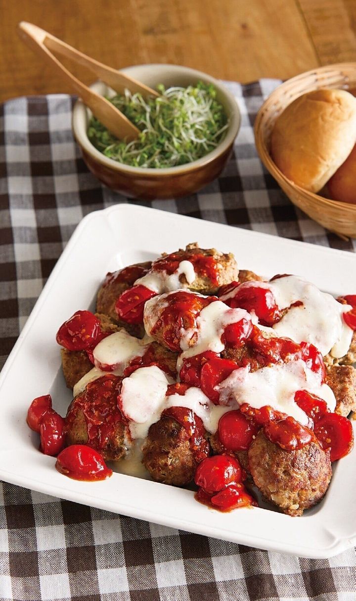 AG084ミニハンバーグ 3種のソース詰合せ 84個 4個入り×7袋×3種ソース：デミグラスソース・トマトソース・テリヤキソース マイナビふるさと納税