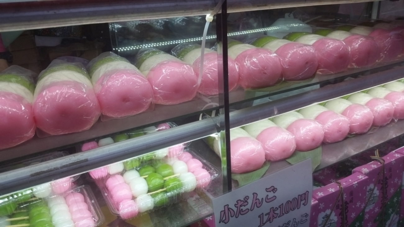 2025年 桜まつりの超大きい花見団子はどこで買える？ 値段はいくら？