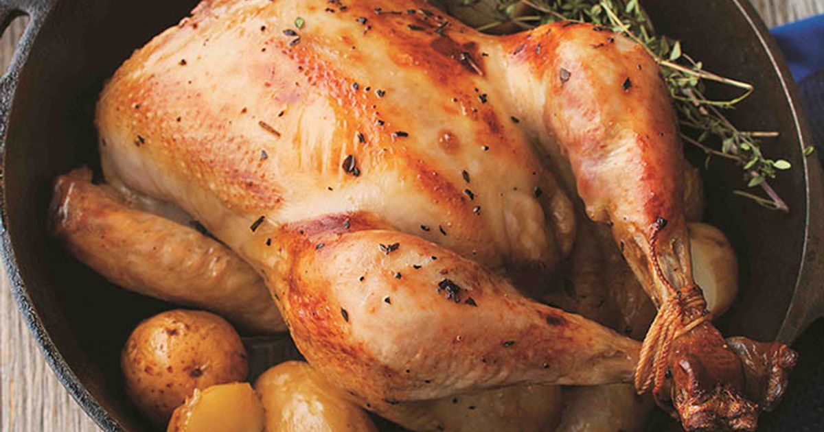 ダッチオーブンで簡単! 丸鶏のローストチキン - STRAYCATS - レンタルで行ける最上級キャンプ体験