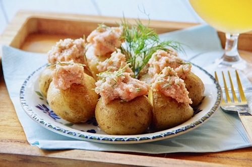 絶品おつまみ！菜の花と明太子のクリームチーズ和えクラシル