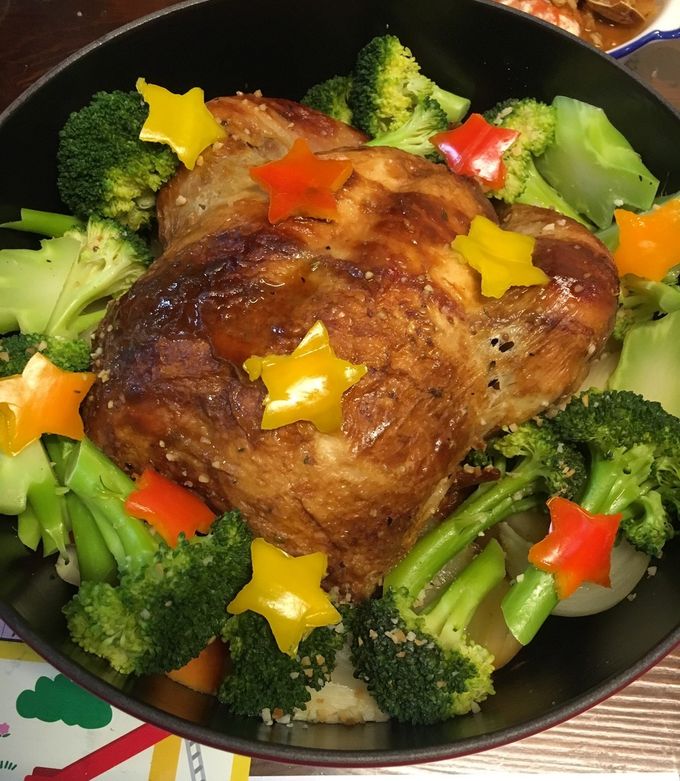 コストコのロティサリーチキンを食べ尽くす！簡単カット方法や美味しい温め方を解説