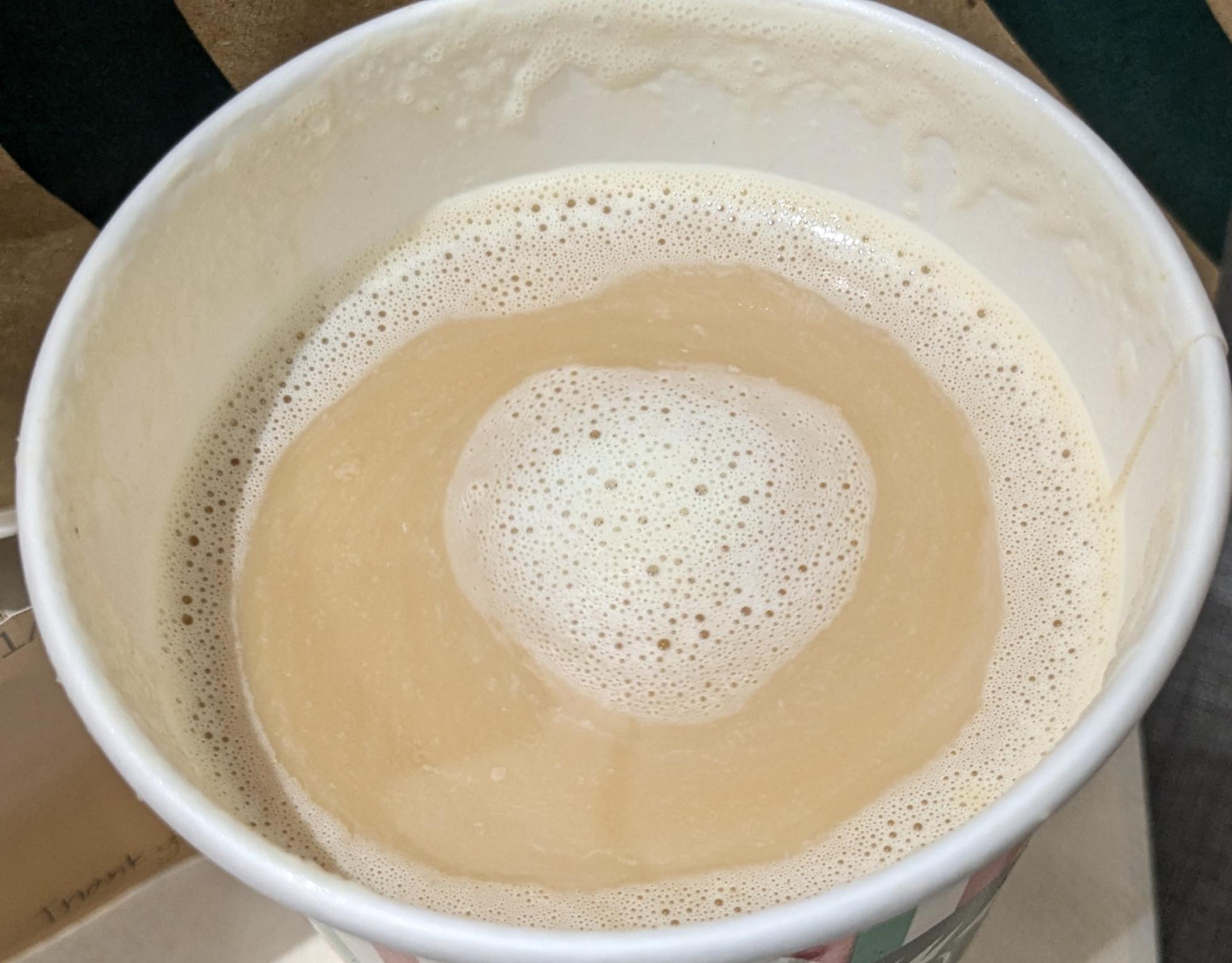 スタバ新作 ブロンドエスプレッソダブルトールラテのおすすめカスタム5選豆の変更は？普通のラテとの違いは