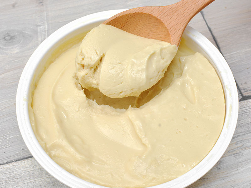 業務スーパーの『フムス レッドチリ』は日本人でもハマりやすい旨辛ペーストmitok ミトク