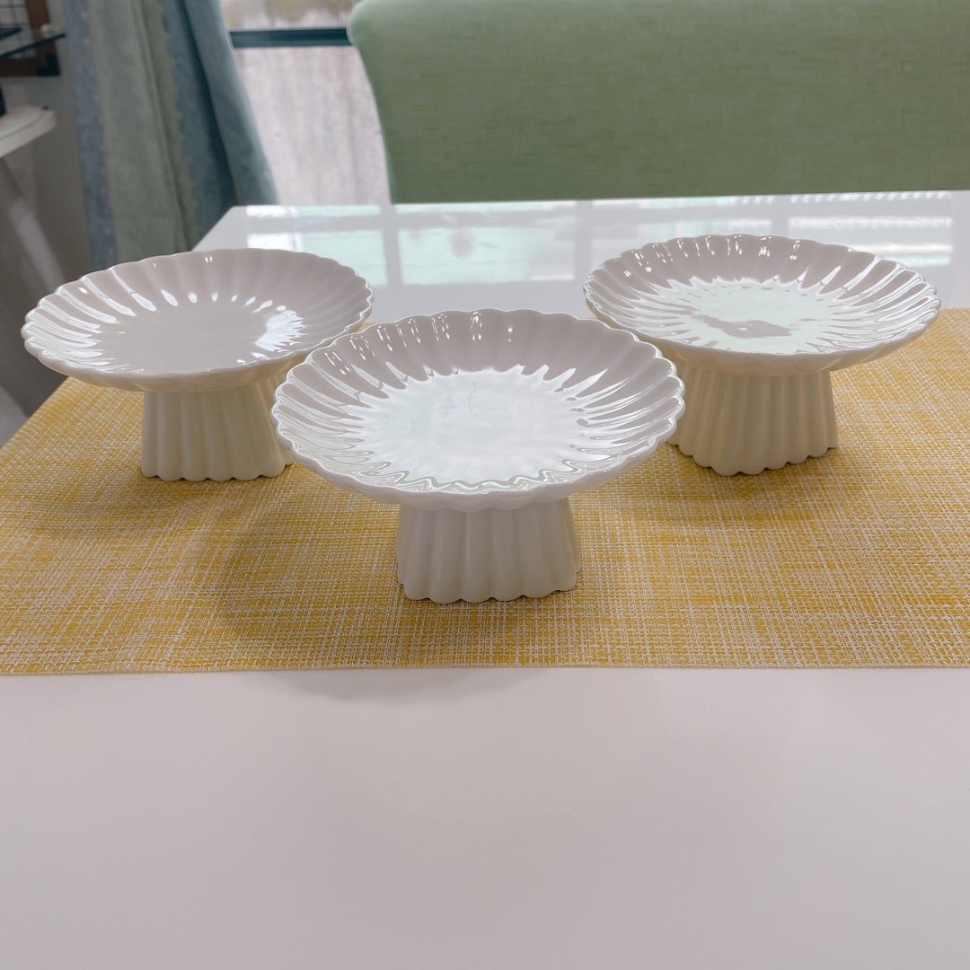 100均紙皿で作る☆簡単カルトナージュ パーティーに大活躍の2段トレースタンド :窪田千紘フォトスタイリングWebマガジン「Klastyling」暮らす+スタイリング