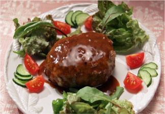 優待利用 アトム7412ポイント交換品 ステーキ宮 ハンバーグと宮のたれセットが到着2023 11 25まあ適当に生活できて、株主優待ももらえれば