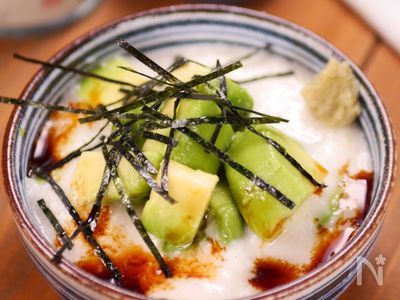 人気の鮪とアボカドとろろ丼 │ 仙台PARCO-パルコ