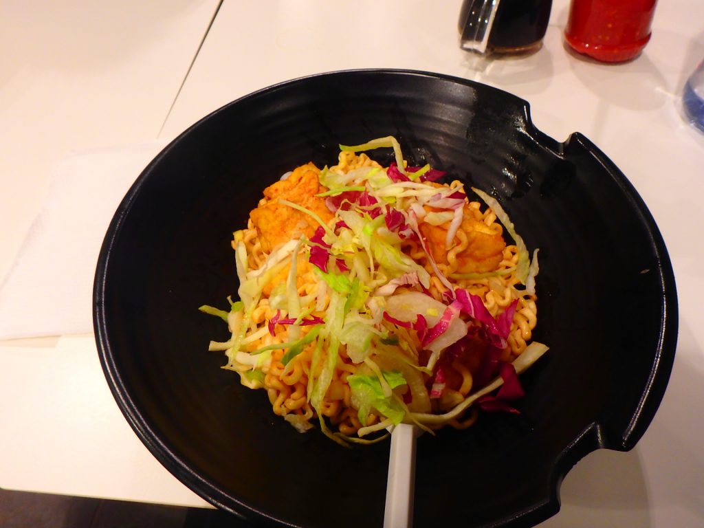 ドイツ フランクフルト中央駅そばのタイレストラン Toh Thongpierredambre0093のひとりっぷ道