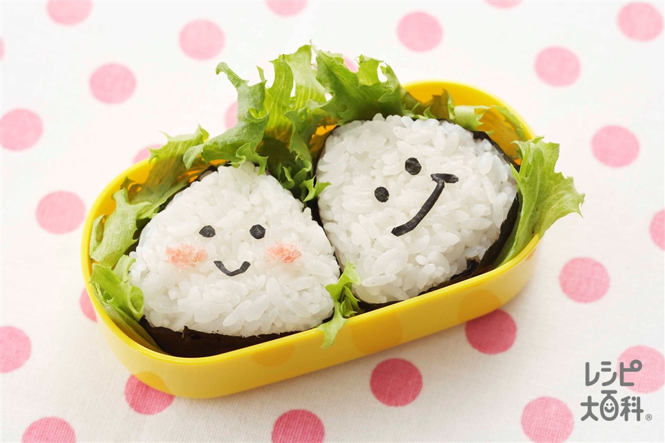 鬼ぎらず目でも口でも楽しめる可愛い握らないおにぎり
