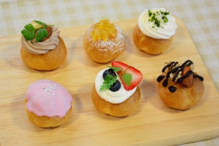 桜シュークリームsazanami