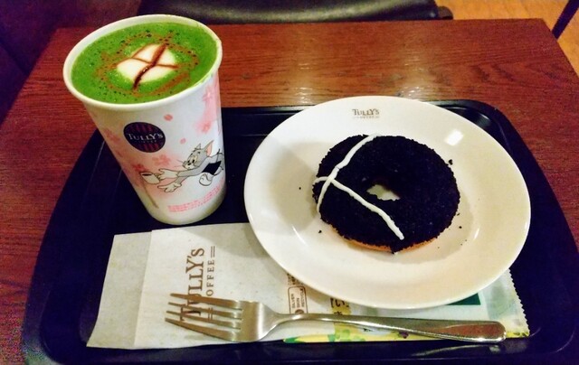 香ばしく焙煎したほうじ茶 の香りが際立つ、ひんやり濃厚シェイク 「ほうじ茶リスタ SHAKE 」🌿🍵お茶系ビバレッジファンの皆さまはもちろん、甘さ控えめのドリンクがお好みの方にもおすすめです。午後の休憩は、心地よいほうじ茶の香りに包まれながら過ごしましょう