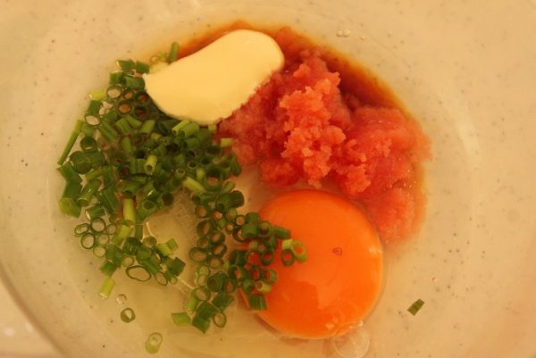 居酒屋風 かねふくのたらこで卵焼きを作ってみました♪丸いフライパンで卵焼きをキレイに作るコツをご紹介しています☆ たらこかねふく卵焼きたまごソムリエ友加里