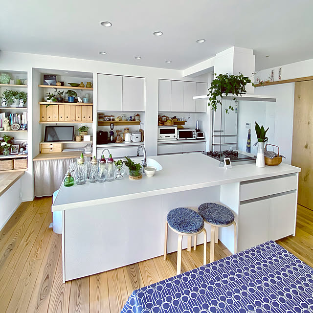 キッチン周りをおしゃれに!使いやすい収納&見せる収納棚のアイデア集フリーダムな暮らし