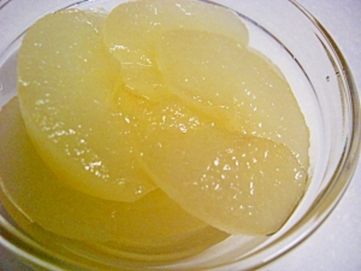 フライパンで簡単!梨と板チョコのスイーツ春巻き