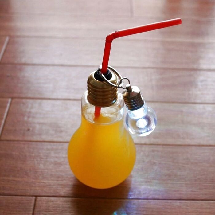 自由研究向け ブラックライトで飲み物が光る? - VCPteam's blog