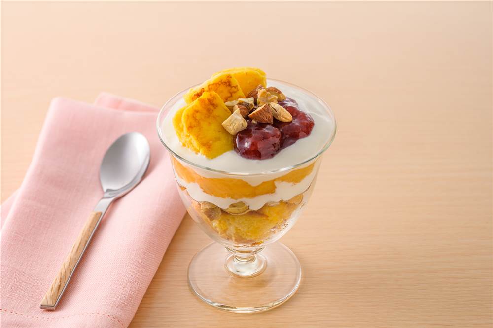 旬の桃で★子どもと作る★おやつパフェ