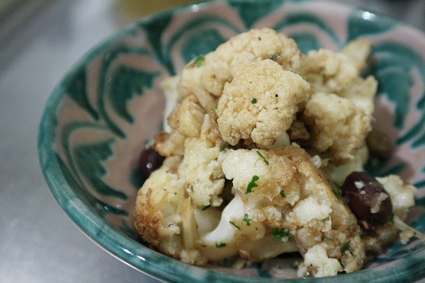 お家で本格的に♪ 豚肉とカリフラワーの洋風煮