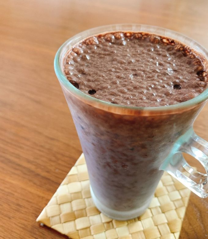 ホットで飲んでデトックス♪濃厚いちごチョコスムージー - 朝時間.jp