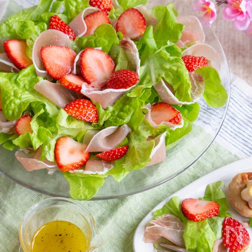 苺と生ハムのワンパンモッツァパスタ Nadia提供