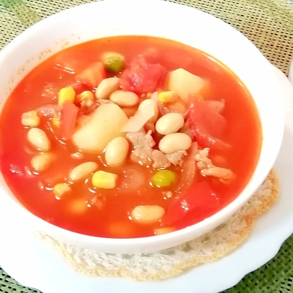 生トマトでポークビーンズシチュー♪トマト缶不要♬