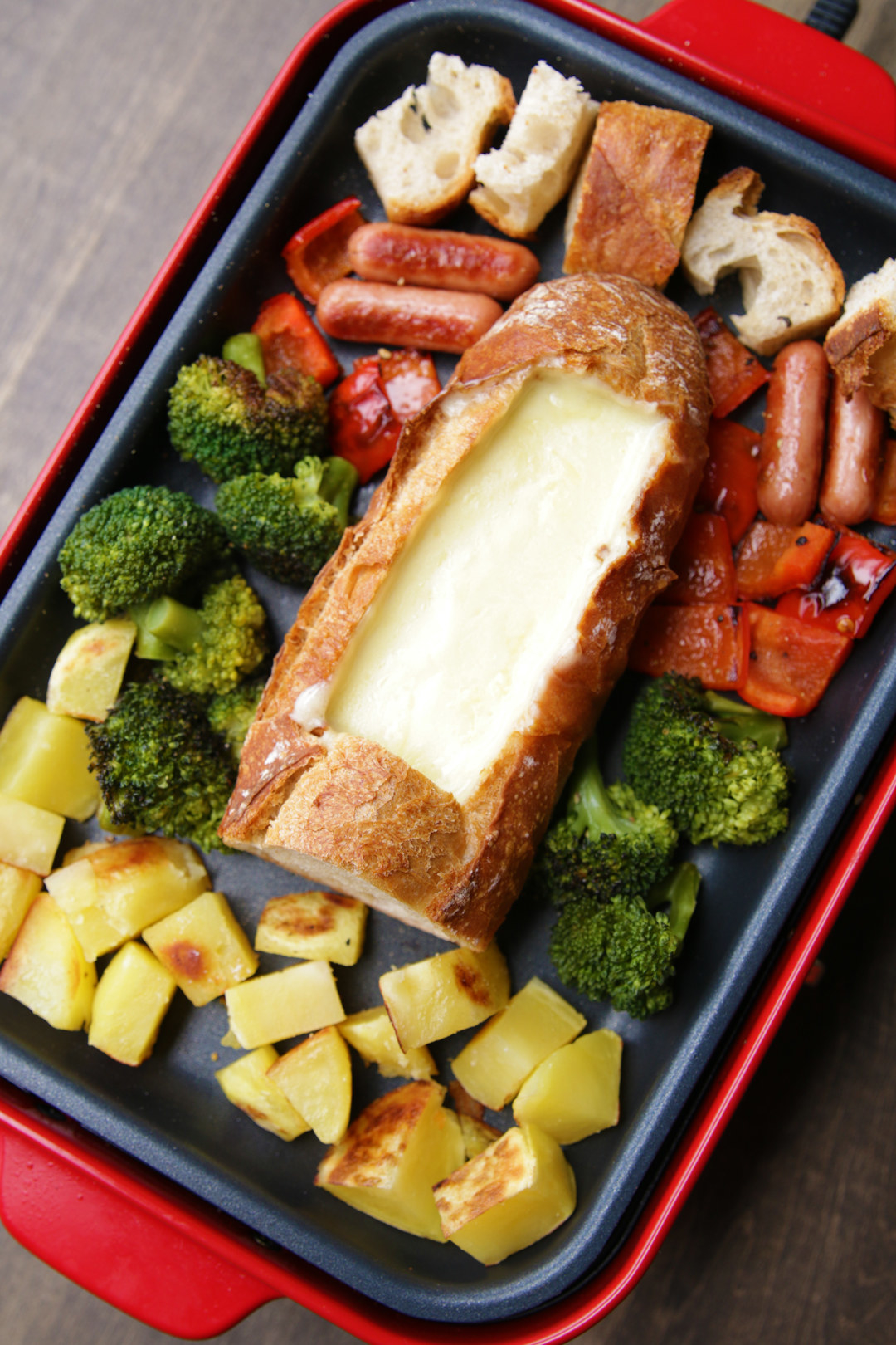 みんなでわいわい!ホットプレートでチーズフォンデュ