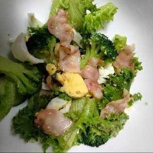 また食べたくなるおいしさ！ ブロッコリーとベーコンの卵サラダ