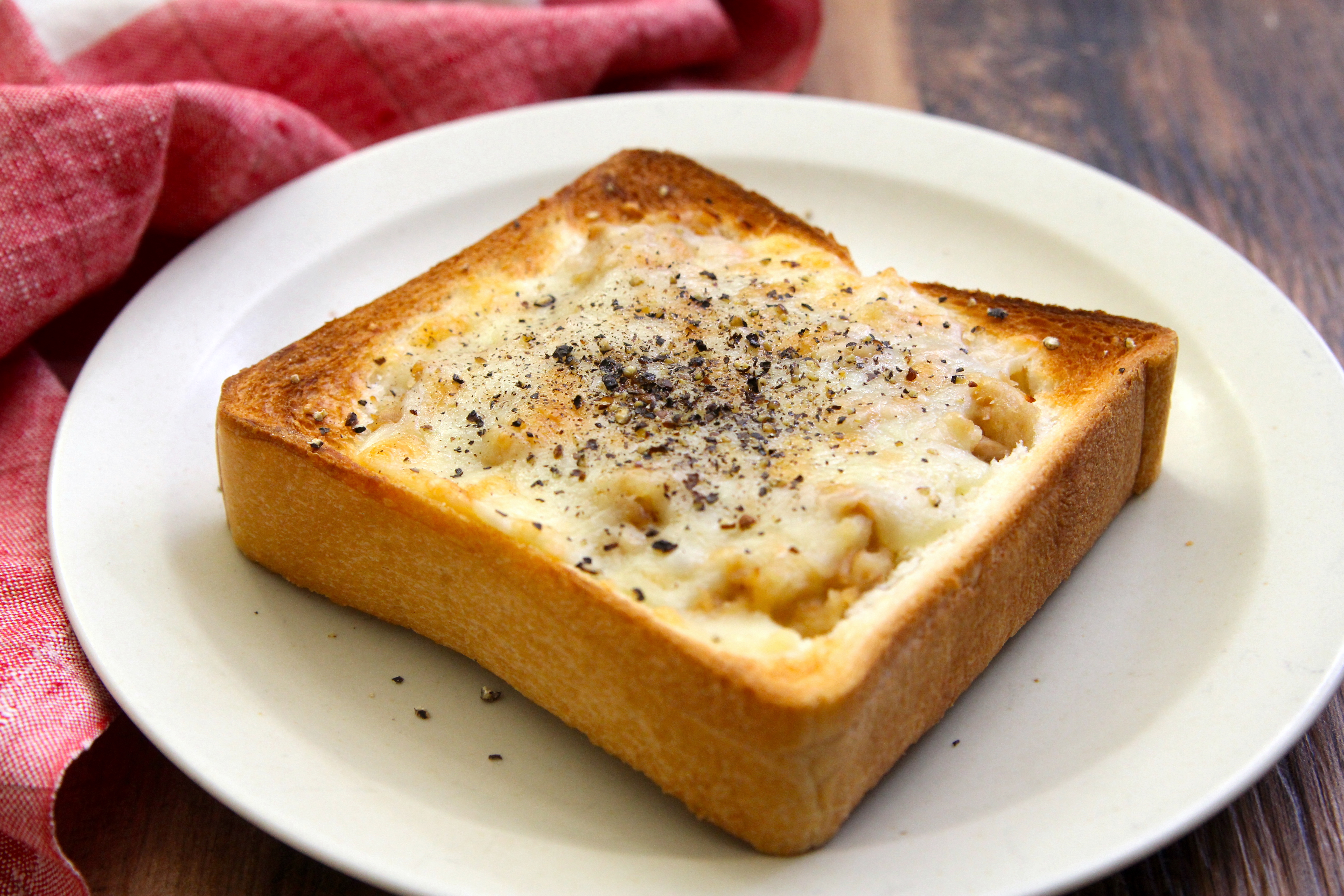 余ったパンをレンジで5分！サクサク美味しい「ラスク」のレシピ集 - はてなニュース