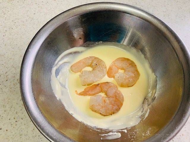 サクふわ衣のコツは？ エビフリッターの簡単な作り方＆おすすめ献立6選