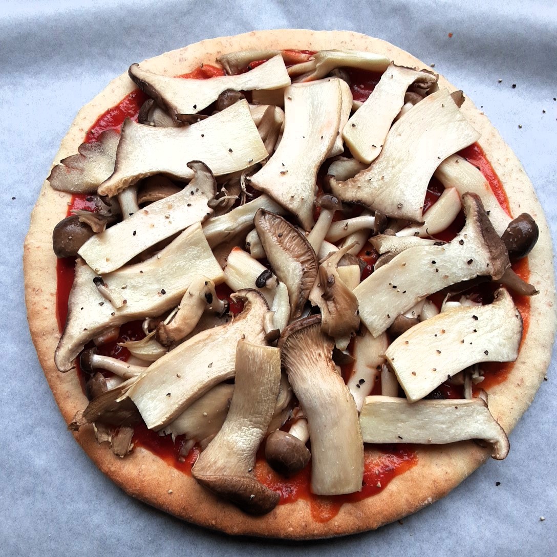 米油を使った美味しいキノコピザ!レンチンピザソースの作り方も紹介にぎりっ娘。の公式サイト