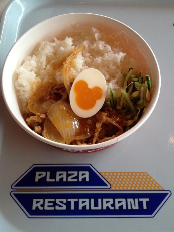 ディズニーランド内で出て来るゆで卵の作り方をキャストの方に聞いてみた結果→野暮な事を聞いてしまったと反省する事に- Togetter