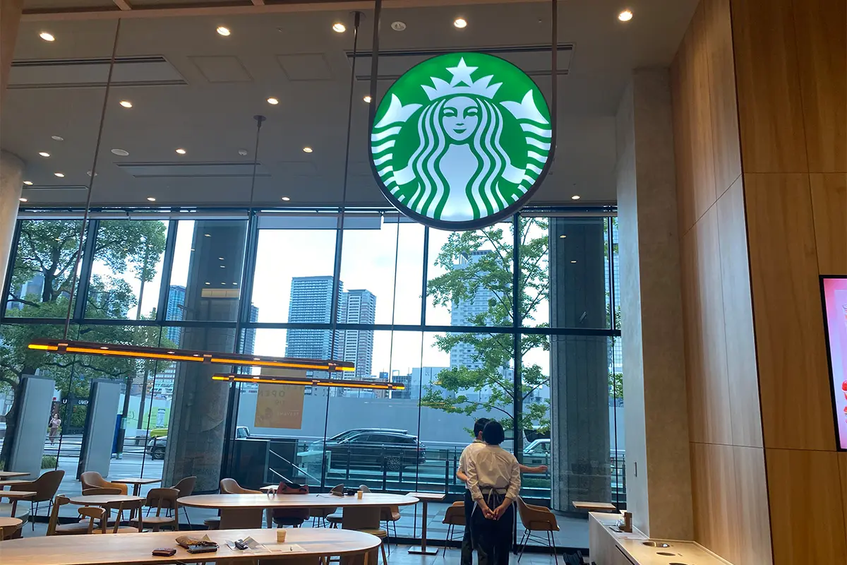 大阪駅の新名所！蔦屋書店梅田店にあるスタバ 'ω' ノスタバ大好き夫婦 Sheep2の京都・大阪カフェ巡り