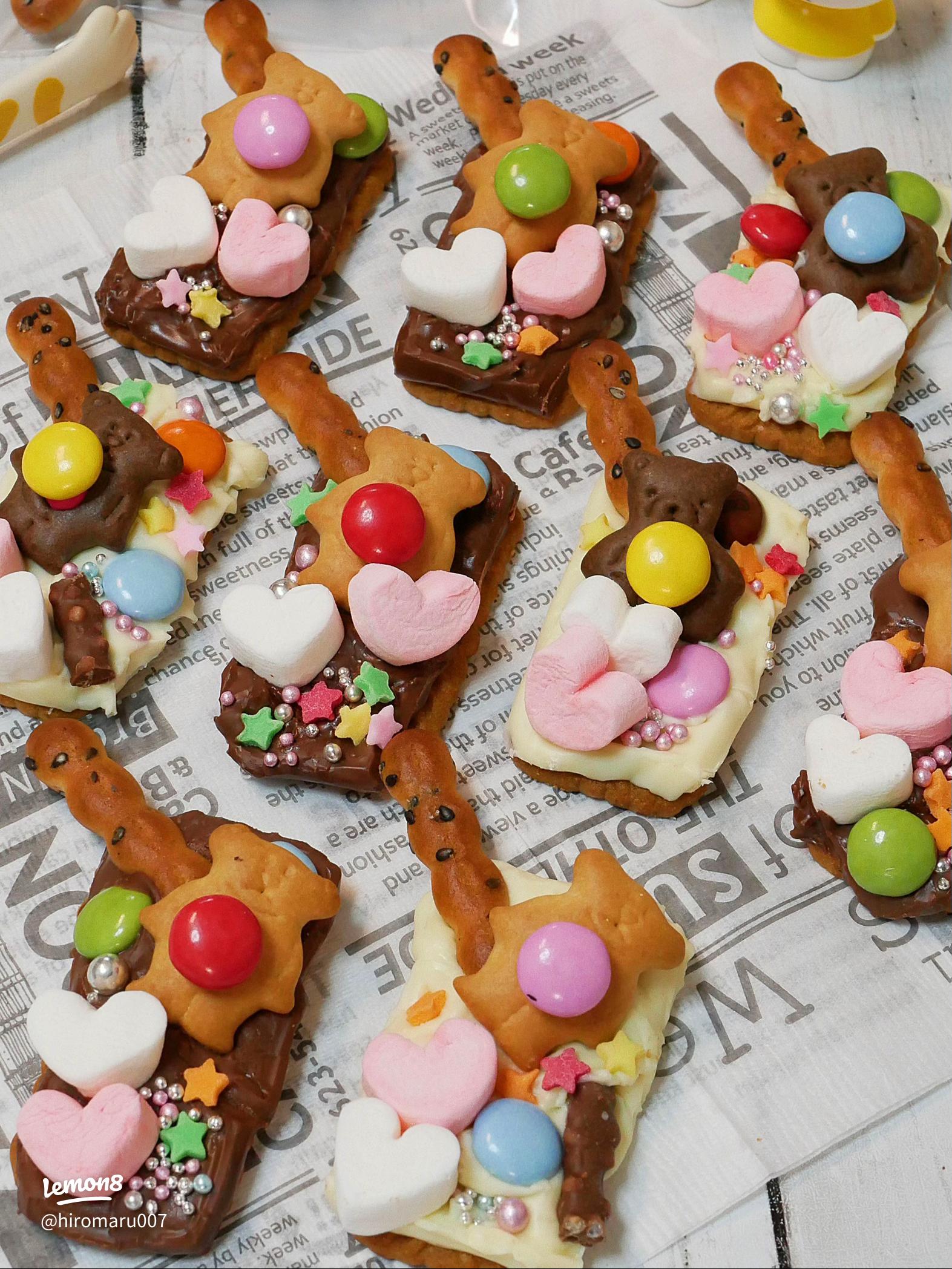 チョコブラウニー+Lotus Biscoffで 簡単可愛い♡ロータスバーの作り方 バレンタインの手作りチョコに♡アイスキャンディ型でインスタ映え♡雪見日和